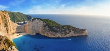 Pláž Navagio na ostrove Zakynthos