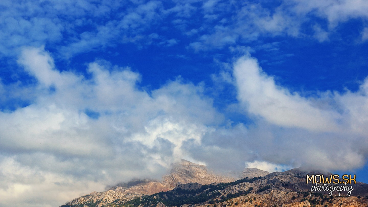 Oblačný Karpathos