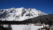 Zasnežené Popradské Pleso