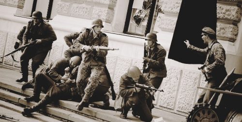 Rekonštrukcia bojov z roku 1945 v uliciach Bratislavy