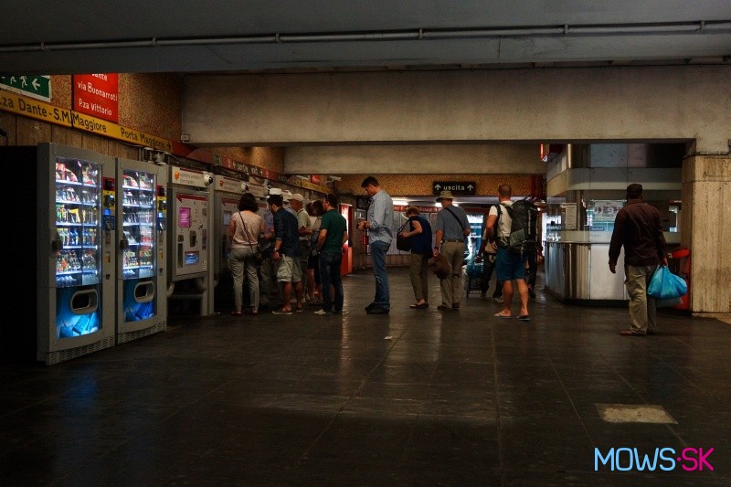 Kúpa lístkov cez automaty v metre