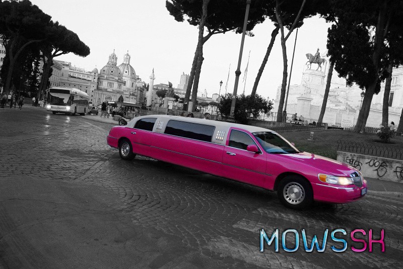 Ružová limuzína