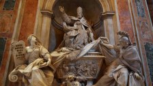 Mramorový náhrobok pápeža Gregora