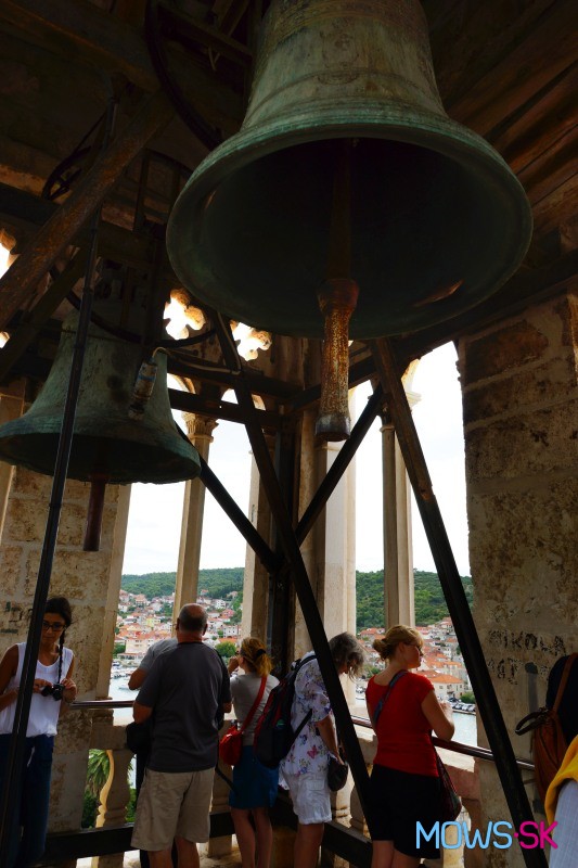 Zvony vo veži
