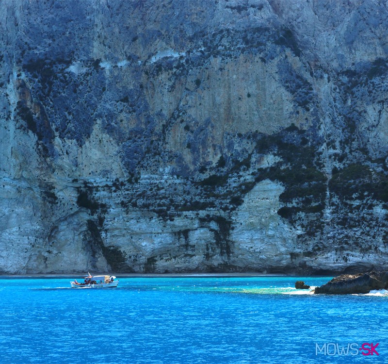 Skalnatý útes na ostrove Lefkada
