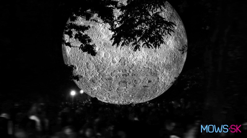 Detail Mesiaca