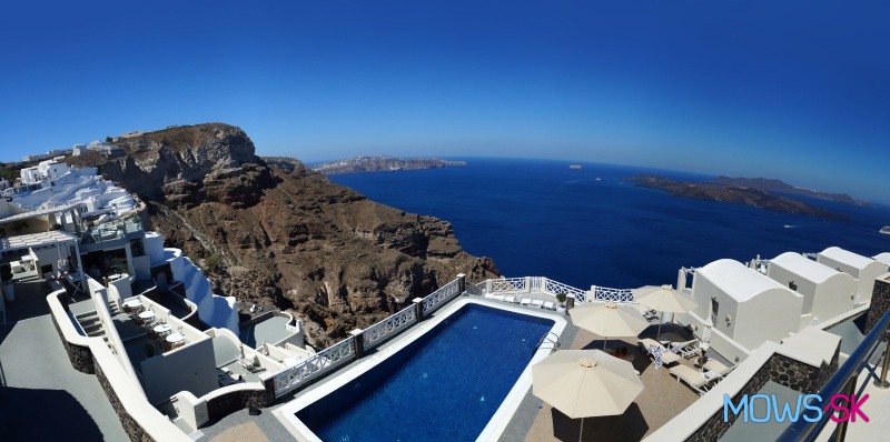 Apartmány s bazénom na Santorini