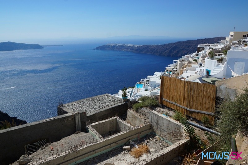 Krutá realita ostrova Santorini