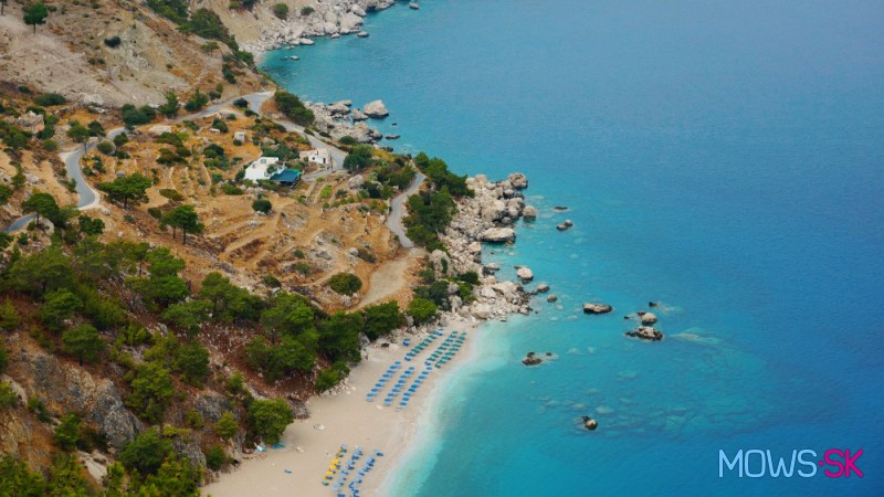 Súkromné pláže na Karpathose